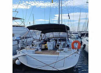 Rent a sailboat in Marina Gouvia - Oceanis 51.1