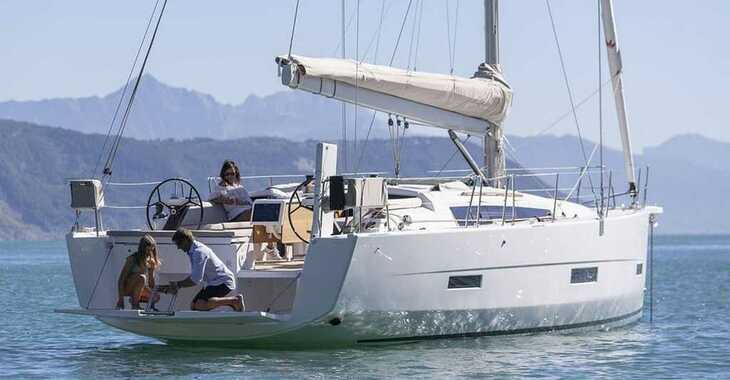 Rent a sailboat in Lavrion Marina - Dufour 430 Grand Large