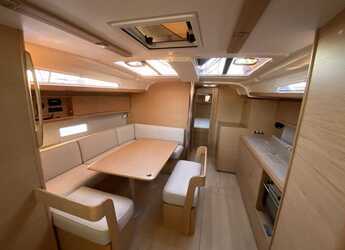 Alquilar velero en Olympic Marine - Dufour 430 Grand Large
