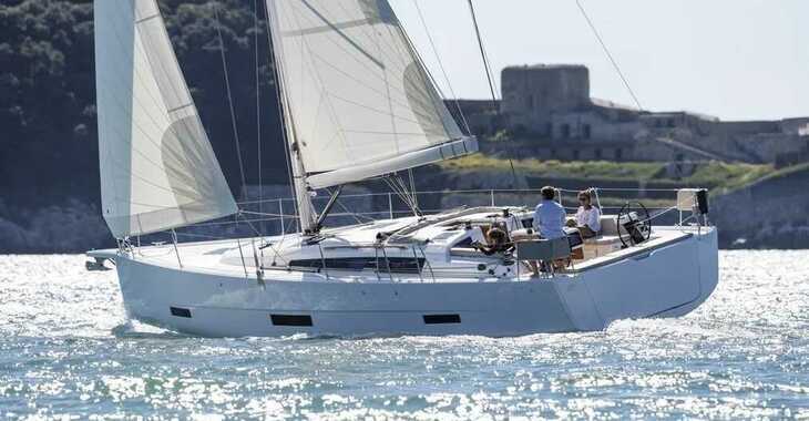 Rent a sailboat in Paros Marina - Dufour 430 Grand Large