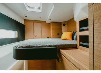 Alquilar catamarán en Paros Marina - Dufour 48