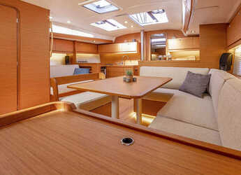 Rent a sailboat in Alimos Marina - Dufour 430 Grand Large