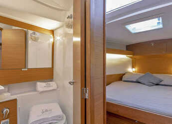 Rent a sailboat in Alimos Marina - Dufour 430 Grand Large