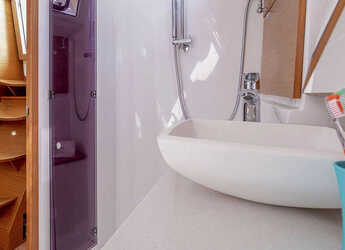 Rent a sailboat in Alimos Marina - Dufour 430 Grand Large