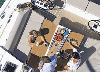 Rent a sailboat in Alimos Marina - Dufour 430 Grand Large