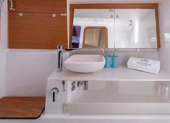 Rent a sailboat in Alimos Marina - Dufour 430 Grand Large