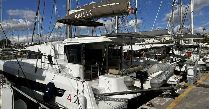Rent a catamaran in Alimos Marina - Bali 4.2 Open Space