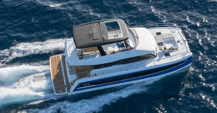 Rent a power catamaran in Alimos Marina - MY6