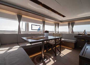 Alquilar catamarán en Marina Tourlos - Lagoon 50