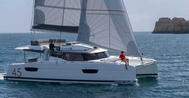 Rent a catamaran in Marina Tourlos - Fountaine Pajot Elba 45