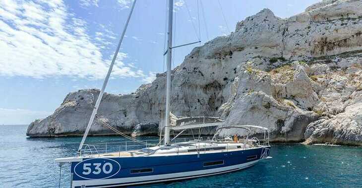 Rent a sailboat in Marina Gouvia - Dufour 530