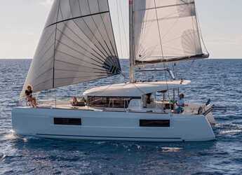 Rent a catamaran in Marina d'Arechi - Lagoon 40 - 4 + 1 cab.