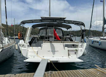 Rent a sailboat in Yes marina - Dufour 470