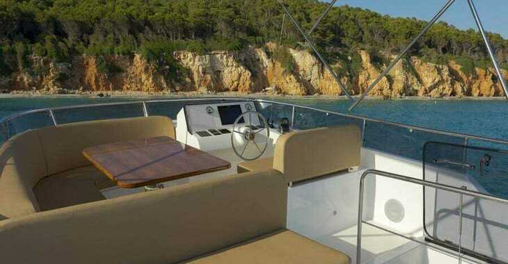 Rent a yacht in Marina Lav - Menorquin 55 FB