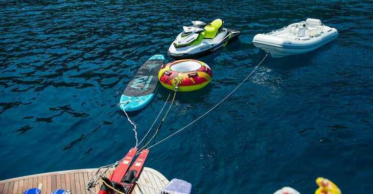 Chartern Sie yacht in ACI Marina Dubrovnik - Filippetti F76