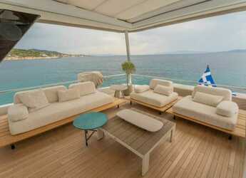 Rent a power catamaran in Alimos Marina - Lagoon Sixty 7