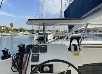 Rent a catamaran in Porto Capo d'Orlando Marina - Lagoon 380 S2