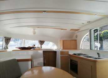 Rent a catamaran in Porto Capo d'Orlando Marina - Lagoon 380 S2