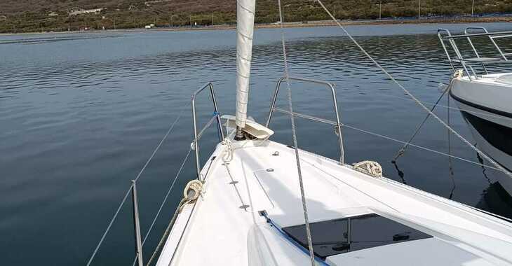 Rent a sailboat in Punat Marina - Elan E4
