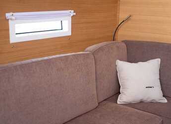 Alquilar velero en Punat - Elan E4