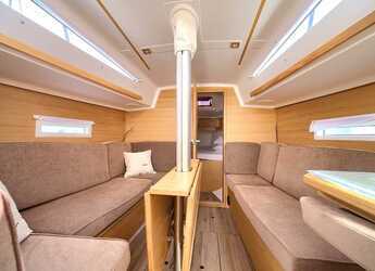 Alquilar velero en Punat - Elan E4