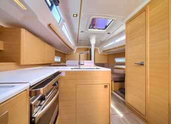 Alquilar velero en Punat - Elan E4