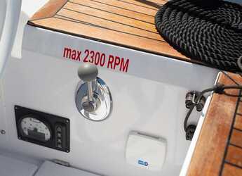 Alquilar velero en Punat - Elan E4