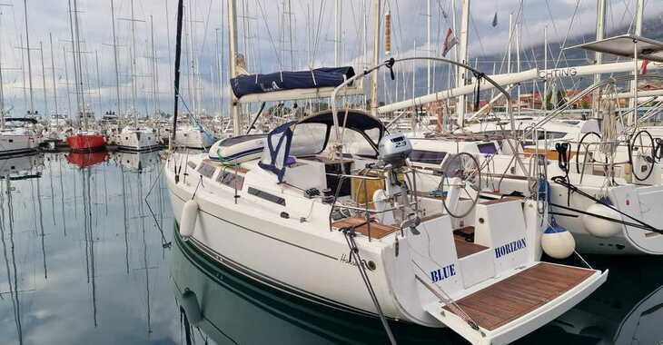 Rent a sailboat in Punat - Hanse 345