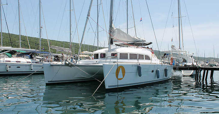 Louer catamaran à Punat - Lagoon 380 - 4 + 2 cab.