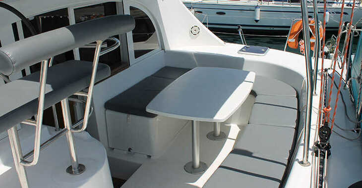 Alquilar catamarán en Punat - Lagoon 380 - 4 + 2 cab.