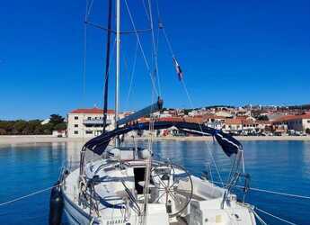 Chartern Sie segelboot in Vinišće - Bavaria 38