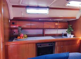 Chartern Sie segelboot in Vinišće - Bavaria 38