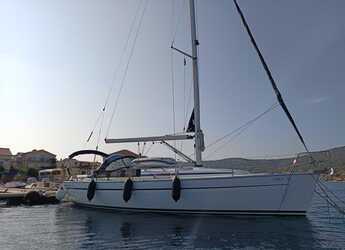 Chartern Sie segelboot in Vinišće - Bavaria 38