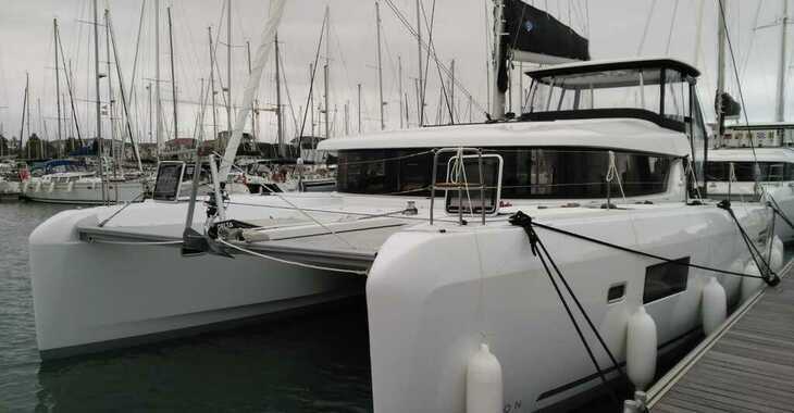 Louer catamaran à Marina Le Marin - Lagoon 42 Premium A/C