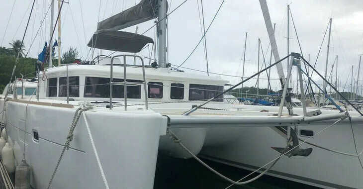 Chartern Sie katamaran in Marina Le Marin - Lagoon 450