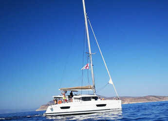 Chartern Sie katamaran in Paros Marina - Lucia 40