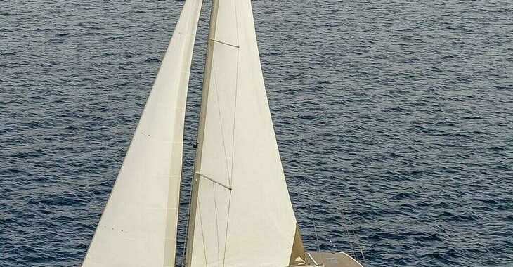 Rent a sailboat in Lefkas Marina - Dufour 460