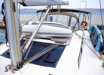 Rent a sailboat in Lefkas Marina - Dufour 460