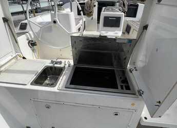 Rent a sailboat in Lefkas Marina - Dufour 460