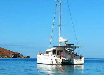 Rent a catamaran in Nea Peramos - Lagoon 39