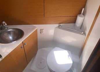 Rent a sailboat in Lefkas Marina - Jeanneau 53