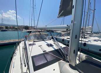 Rent a sailboat in Lefkas Marina - Jeanneau 53