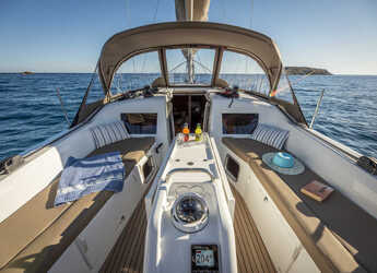 Rent a sailboat in Lefkas Marina - Sun Odyssey 410