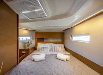 Rent a sailboat in Lefkas Marina - Sun Odyssey 410