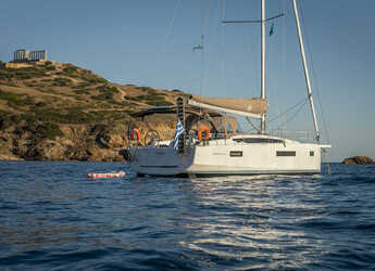 Rent a sailboat in Lefkas Marina - Sun Odyssey 410