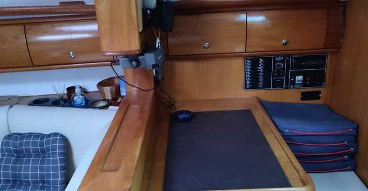 Chartern Sie segelboot in Nidri Marine - Bavaria 38 Cruiser