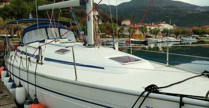 Rent a sailboat in Nidri Marine - Bavaria 38 Cruiser