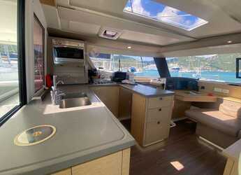 Chartern Sie katamaran in Fort Burt Marina - FP Helia 44 Evo