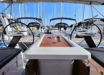 Rent a sailboat in Porto Capo d'Orlando Marina - Dufour 390 
