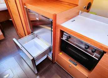 Rent a sailboat in Porto Capo d'Orlando Marina - Dufour 390 